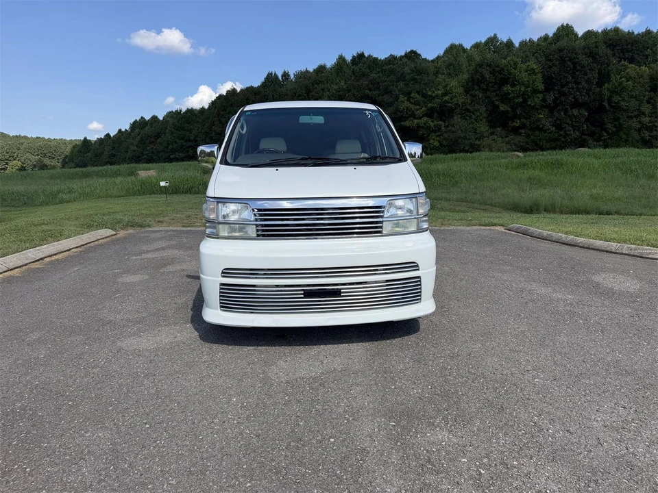 1999 Nissan Elgrand 1st Gen - Image 4 of 31