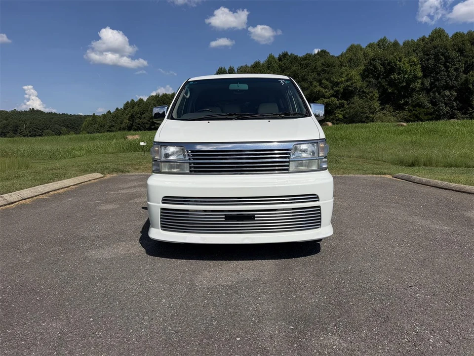 1999 Nissan Elgrand 1st Gen - Image 11 of 31