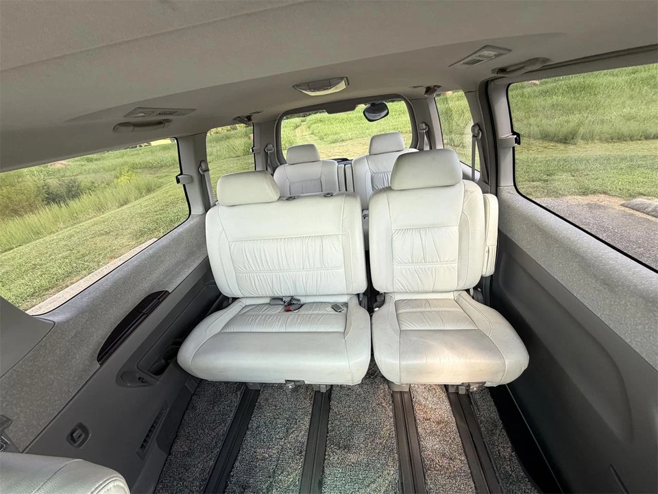 1999 Nissan Elgrand 1st Gen - Image 19 of 31
