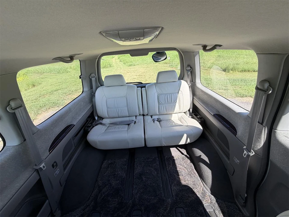 1999 Nissan Elgrand 1st Gen - Image 26 of 31