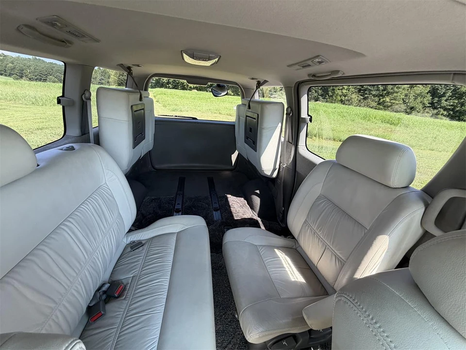 1999 Nissan Elgrand 1st Gen - Image 27 of 31