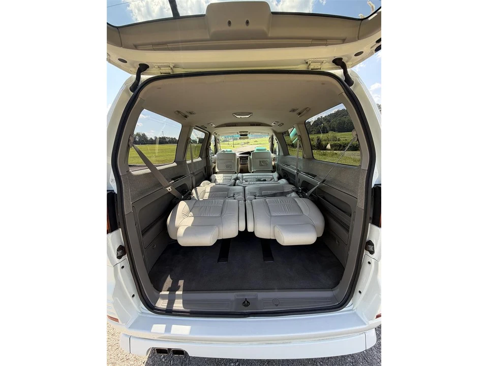 1999 Nissan Elgrand 1st Gen - Image 29 of 31