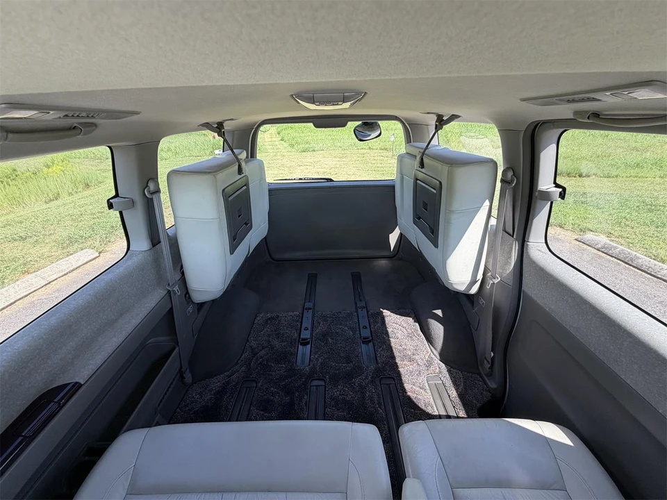 1999 Nissan Elgrand 1st Gen - Image 31 of 31