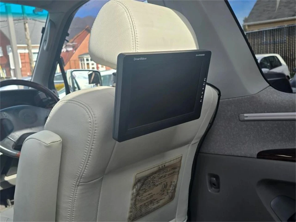 1999 Nissan Elgrand 1st Gen - Image 14 of 22