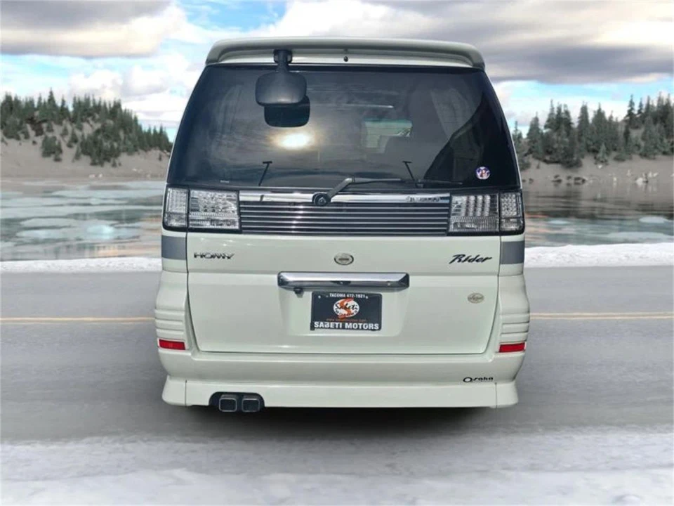 1999 Nissan Elgrand 1st Gen - Image 4 of 22