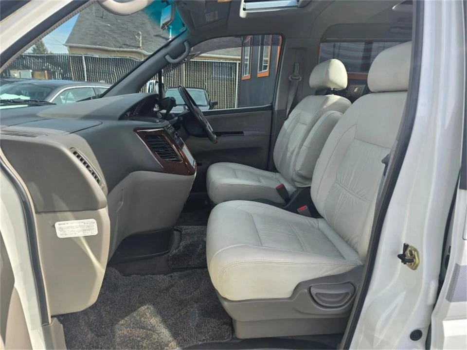 1999 Nissan Elgrand 1st Gen - Image 15 of 22