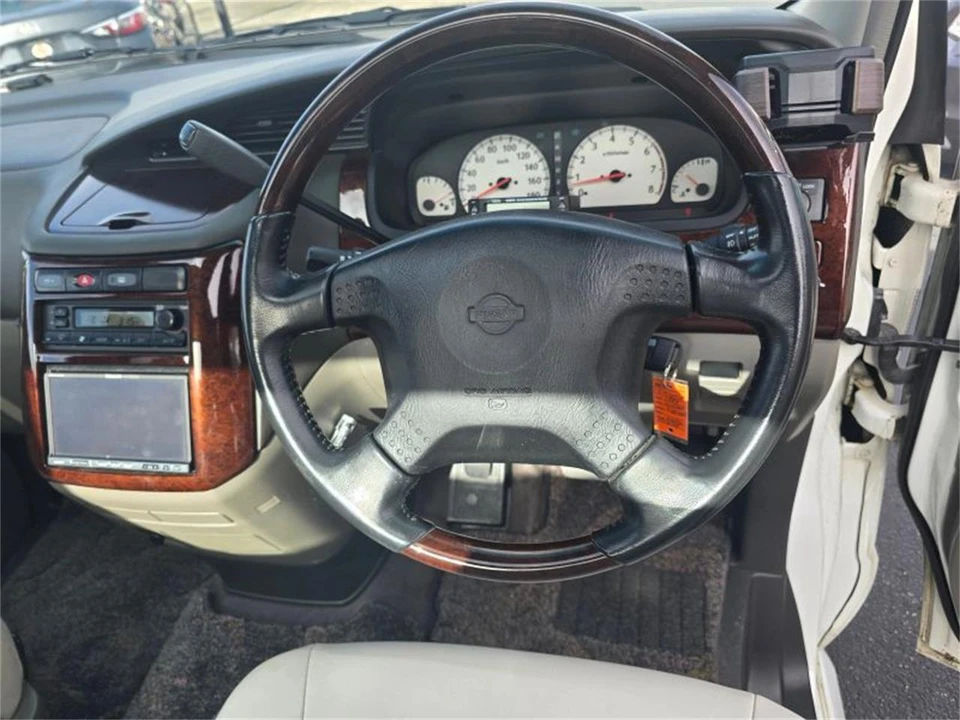 1999 Nissan Elgrand 1st Gen - Image 17 of 22