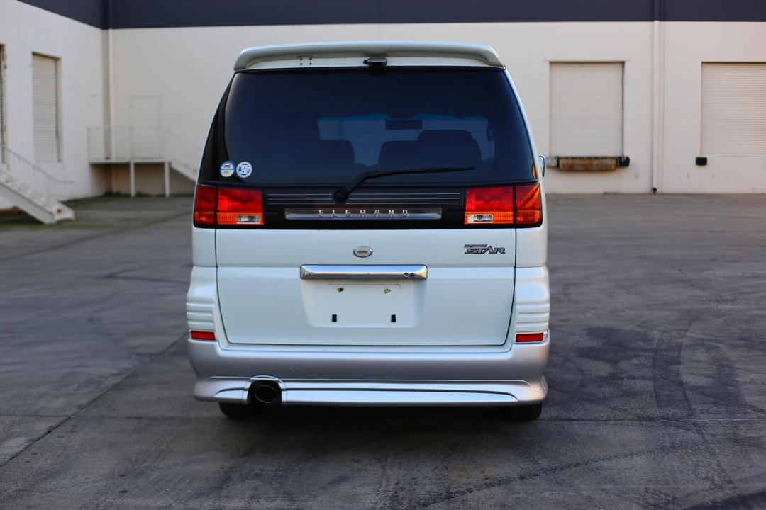 1999 Nissan Elgrand 1st Gen - Image 19 of 21