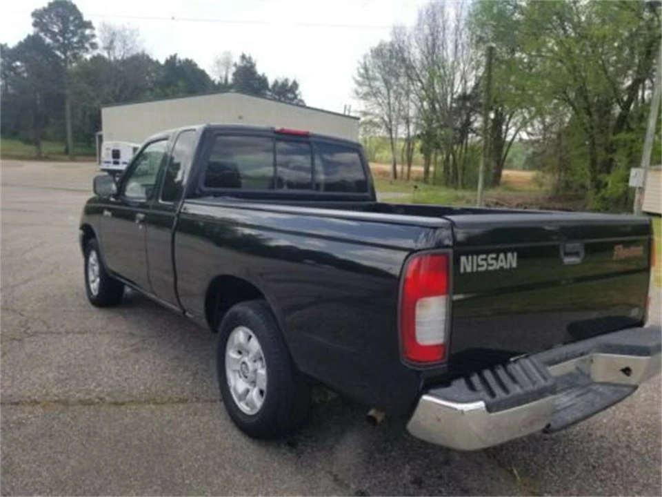 1999 Nissan Frontier 1st Gen - Image 13 of 19