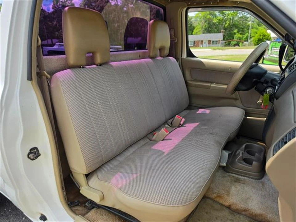 1999 Nissan Frontier 1st Gen - Image 27 of 31