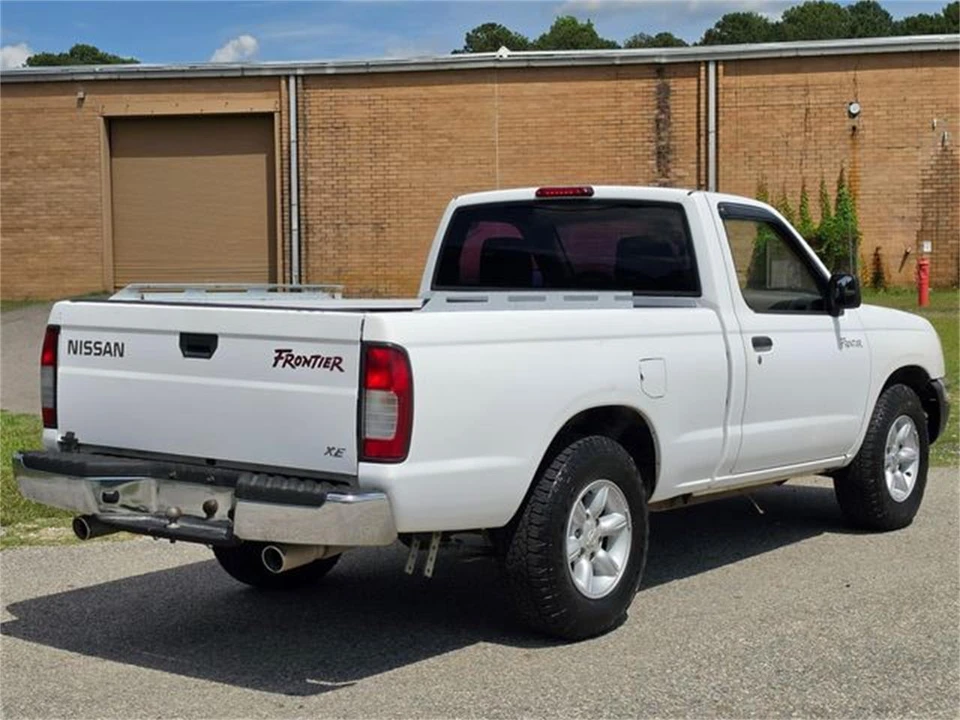 1999 Nissan Frontier 1st Gen - Image 7 of 31
