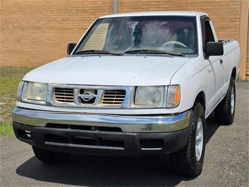 1999 Nissan Frontier 1st Gen - Image 2 of 31