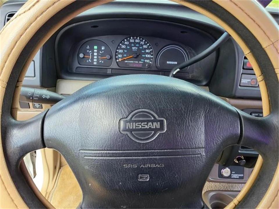 1999 Nissan Frontier 1st Gen - Image 18 of 31