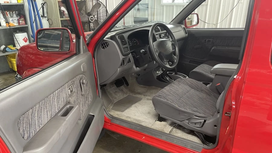 1999 Nissan Frontier 1st Gen - Image 4 of 9