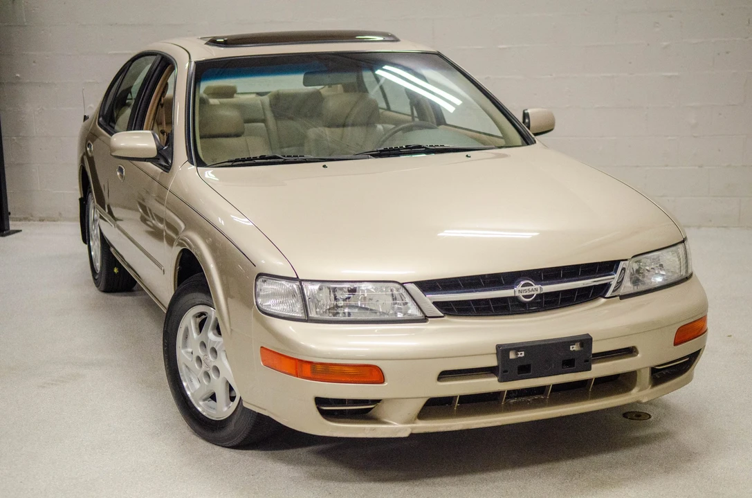 1999 Nissan Maxima 4th Gen - Image 7 of 31