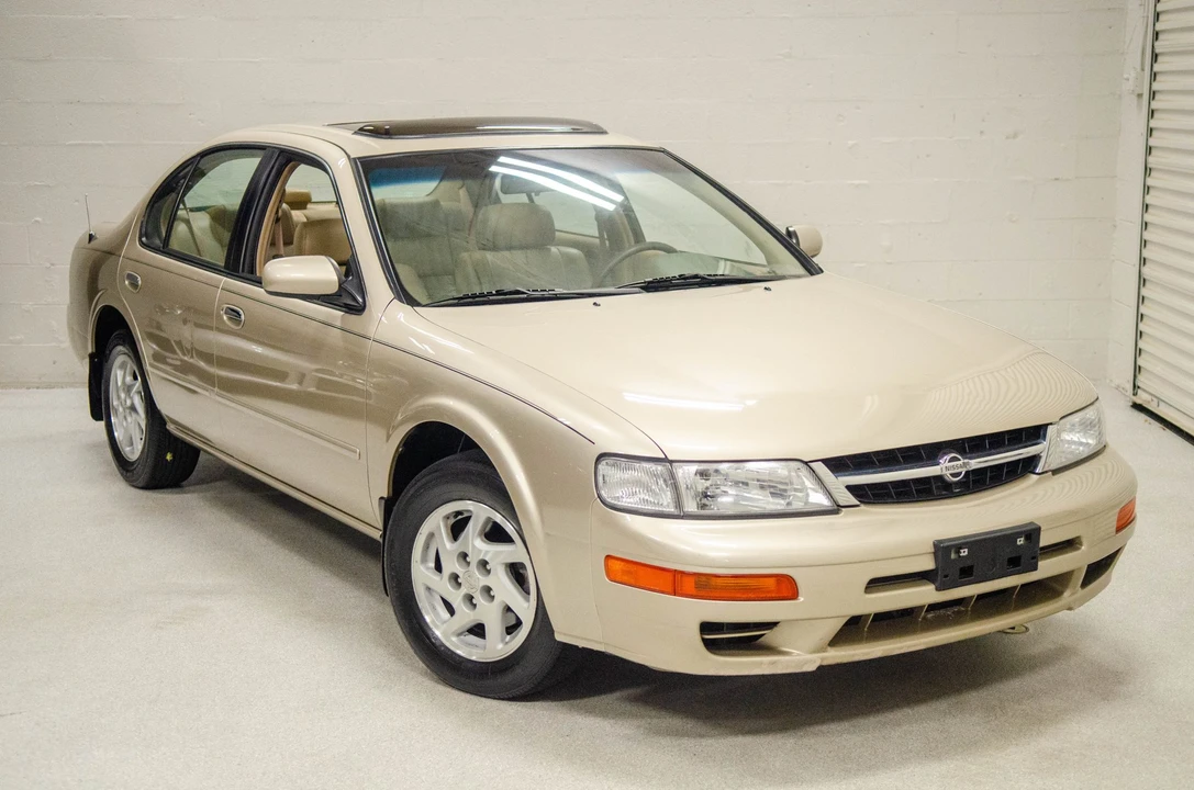 1999 Nissan Maxima 4th Gen - Image 10 of 31