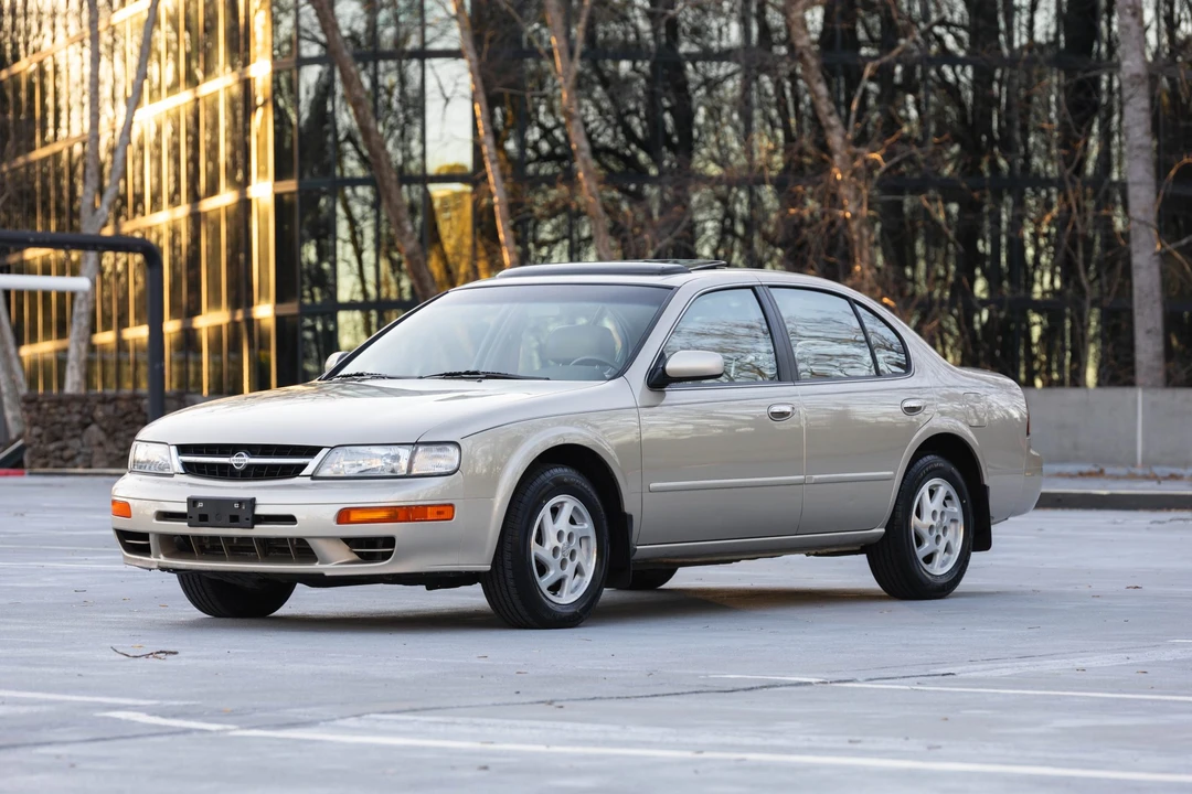 1999 Nissan Maxima 4th Gen - Image 4 of 31