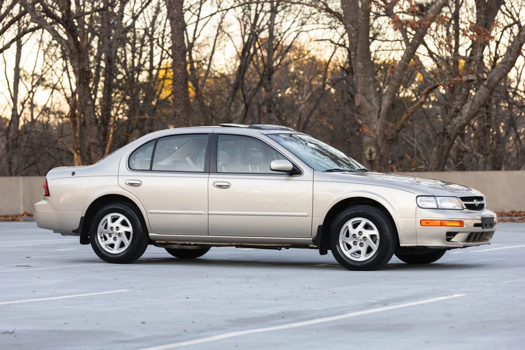 1999 Nissan Maxima 4th Gen - Image 18 of 31