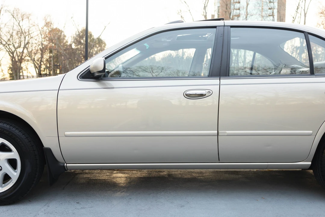 1999 Nissan Maxima 4th Gen - Image 26 of 31
