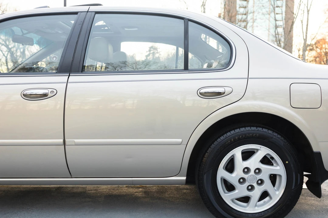 1999 Nissan Maxima 4th Gen - Image 27 of 31