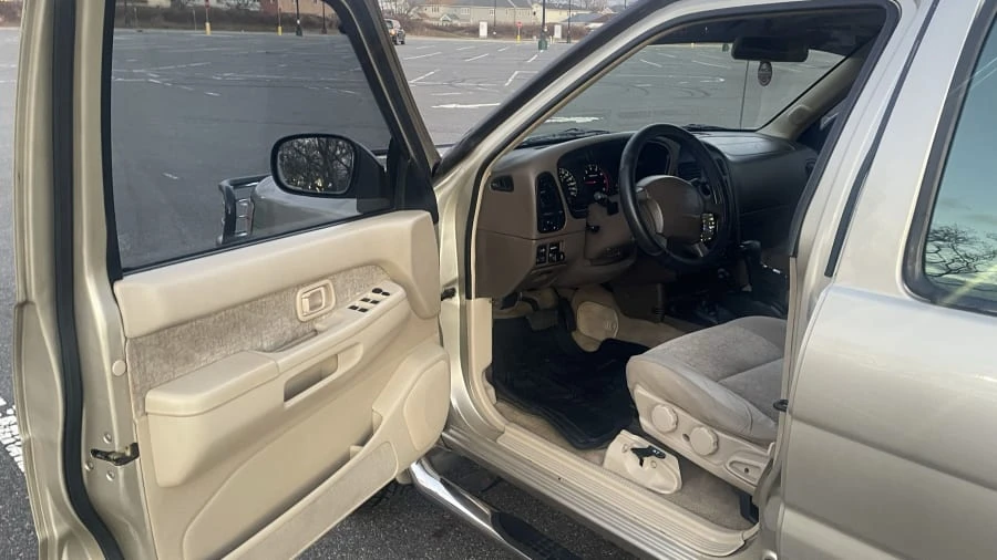 1999 Nissan Pathfinder 2nd Gen - Image 18 of 26