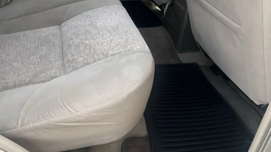 1999 Nissan Pathfinder 2nd Gen - Image 16 of 26