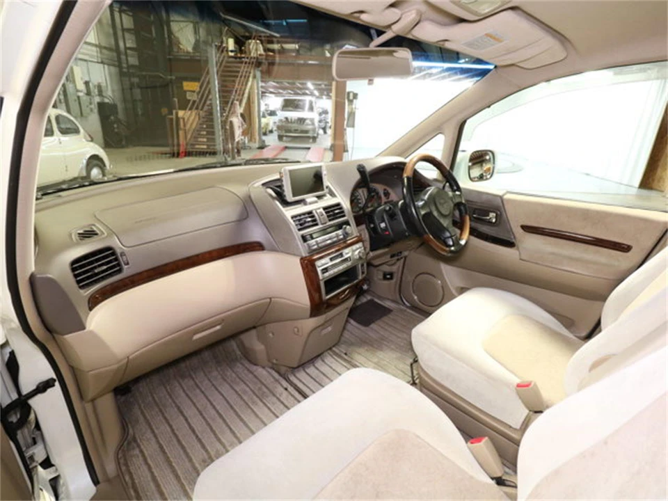 1999 Nissan - Image 14 of 31