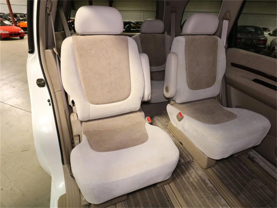 1999 Nissan - Image 17 of 31