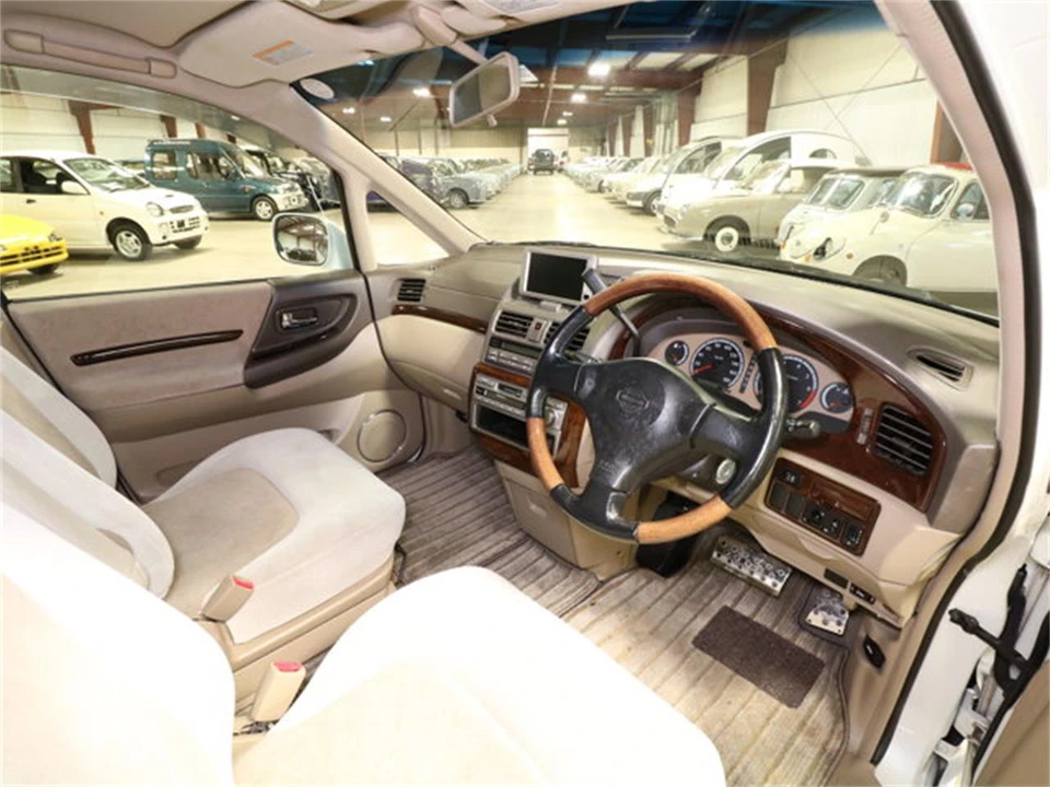 1999 Nissan - Image 9 of 31
