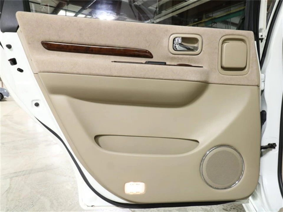 1999 Nissan - Image 28 of 31
