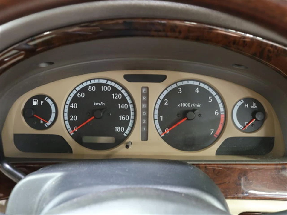 1999 Nissan - Image 11 of 31