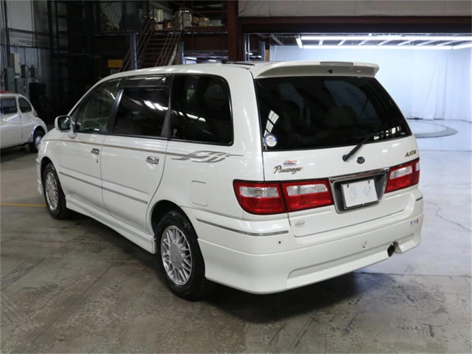 1999 Nissan - Image 5 of 31