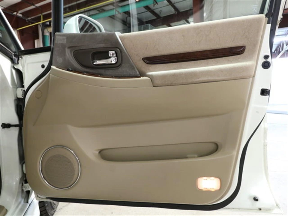 1999 Nissan - Image 27 of 31