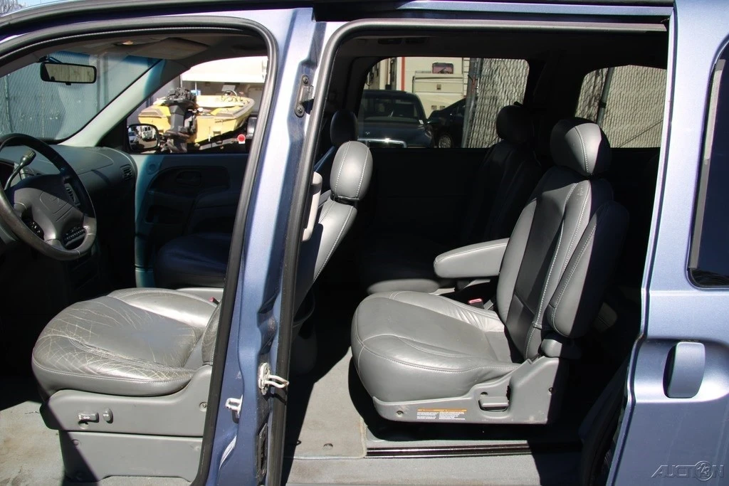 1999 Nissan Quest - Image 17 of 21