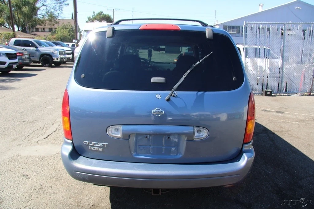 1999 Nissan Quest - Image 5 of 21