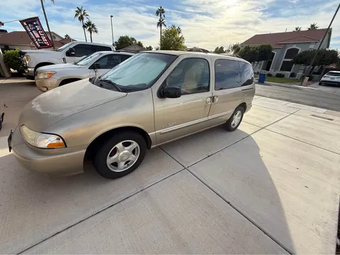 1999 Nissan Quest GXE Minivan