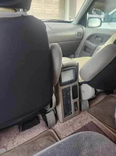 1999 Nissan Quest - Image 6 of 8