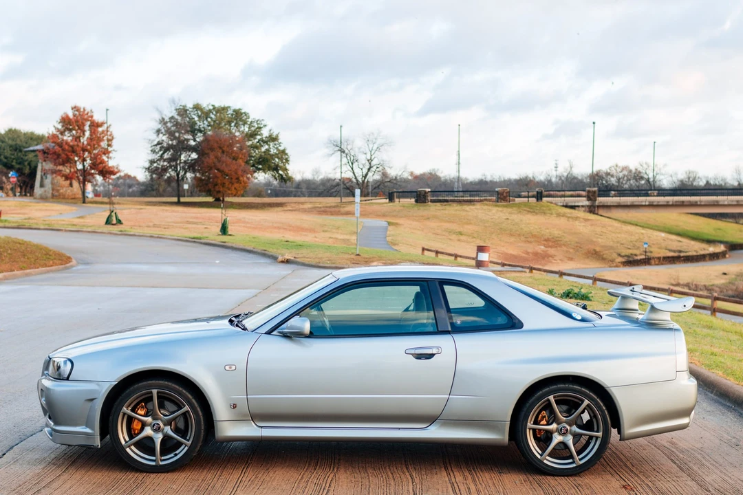 1999 Nissan R34 Skyline GT-R 10th Gen - Image 12 of 31