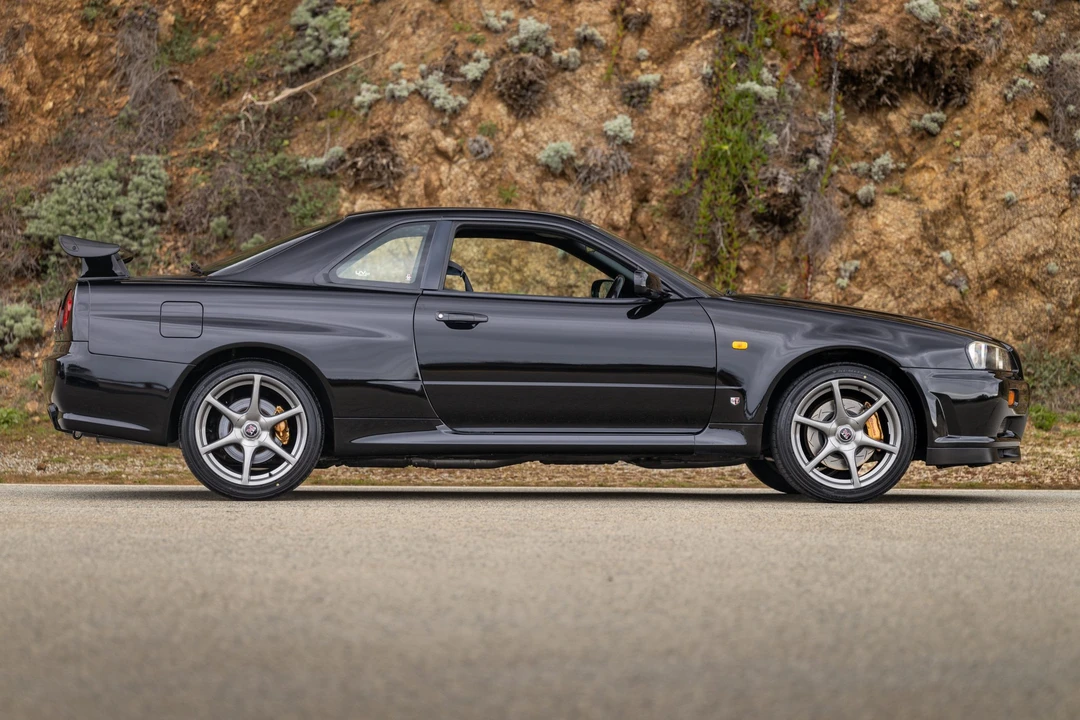 1999 Nissan R34 Skyline GT-R 10th Gen - Image 12 of 31