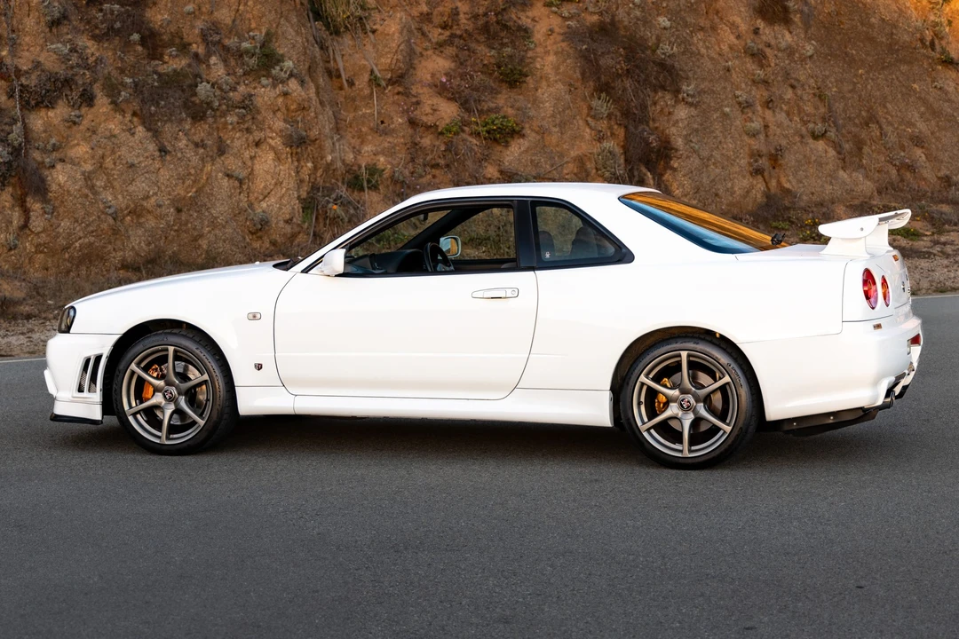 1999 Nissan R34 Skyline GT-R 10th Gen - Image 11 of 31