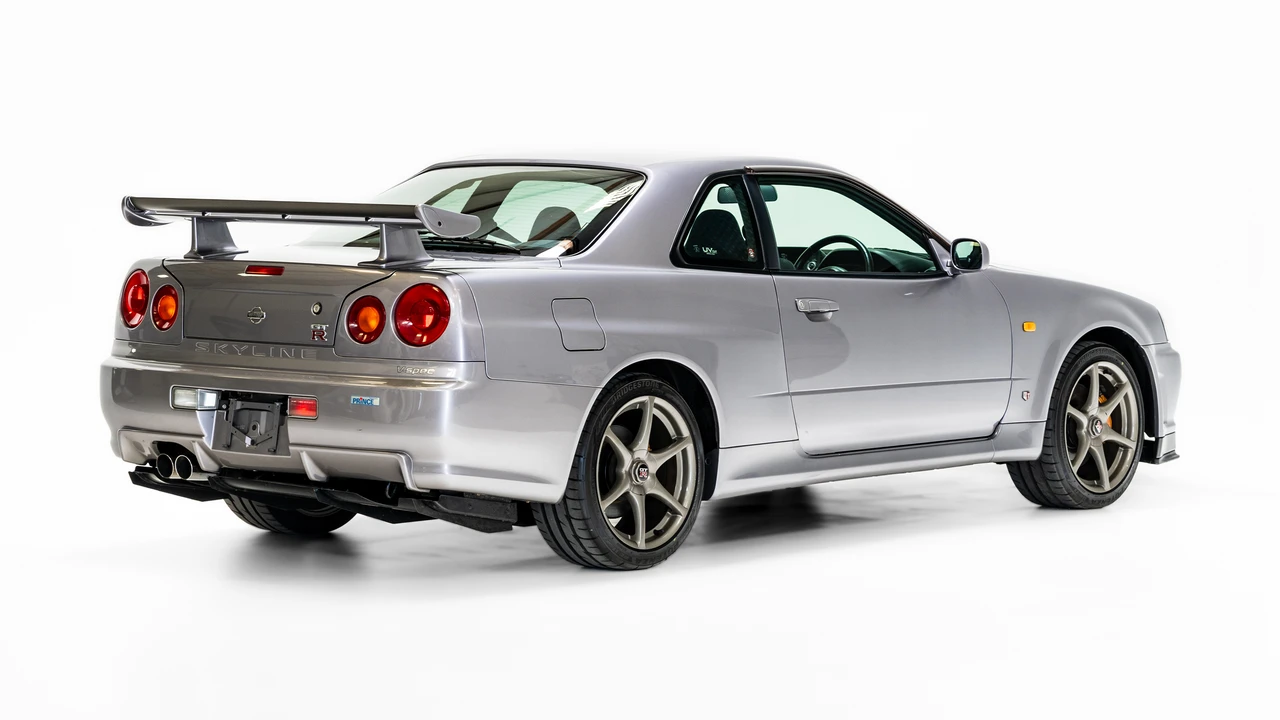 1999 Nissan R34 Skyline GT-R 10th Gen - Image 17 of 31