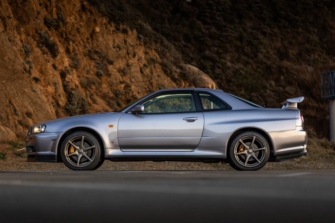 1999 Nissan R34 Skyline GT-R 10th Gen - Image 11 of 31