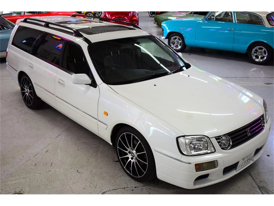 1999 Nissan Stagea 1st Gen - Image 2 of 31