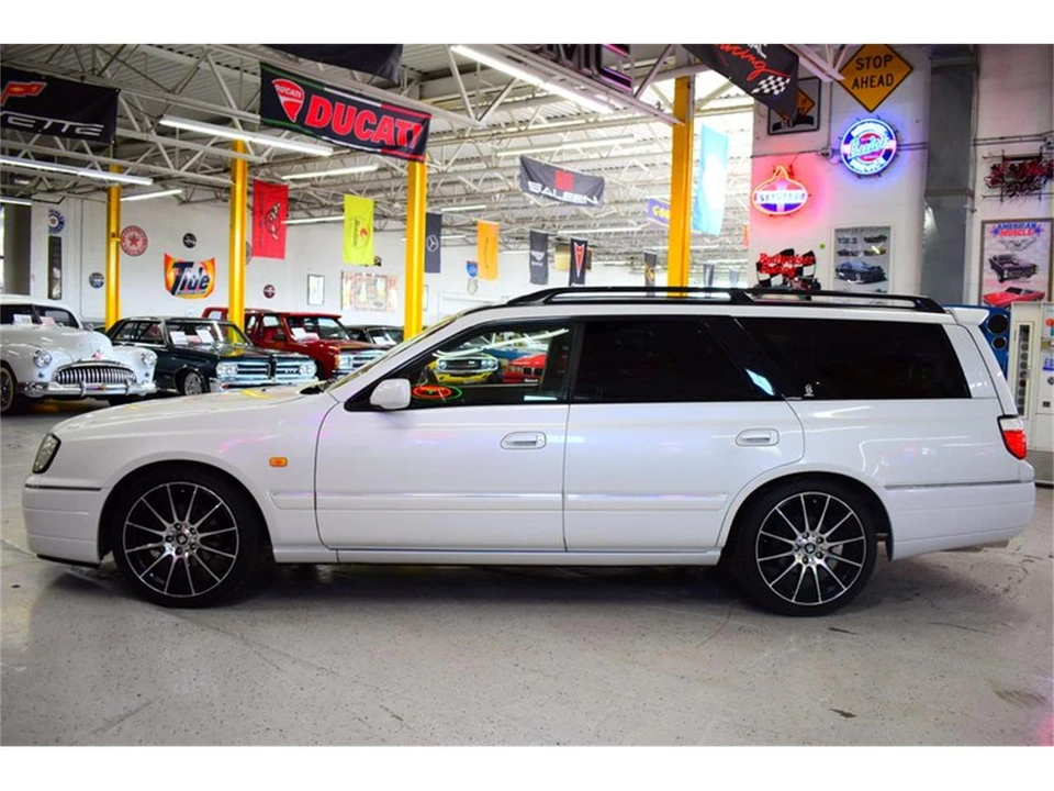 1999 Nissan Stagea 1st Gen - Image 18 of 31