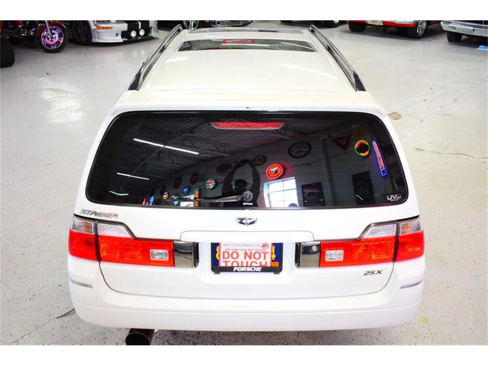 1999 Nissan Stagea 1st Gen - Image 13 of 31