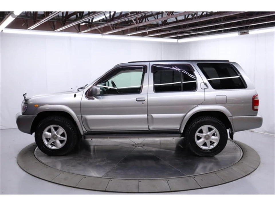 1999 Nissan Pathfinder 2nd Gen - Image 4 of 31