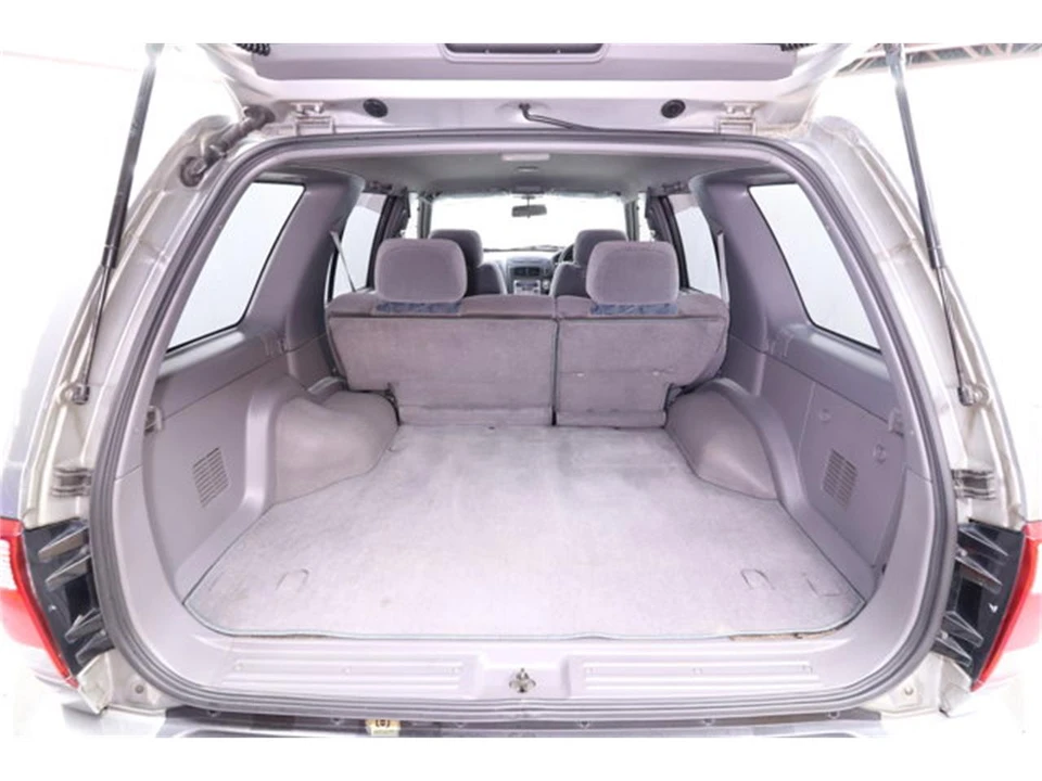 1999 Nissan Pathfinder 2nd Gen - Image 28 of 31