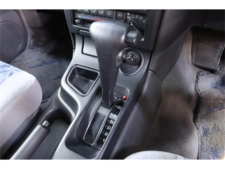 1999 Nissan Pathfinder 2nd Gen - Image 14 of 31