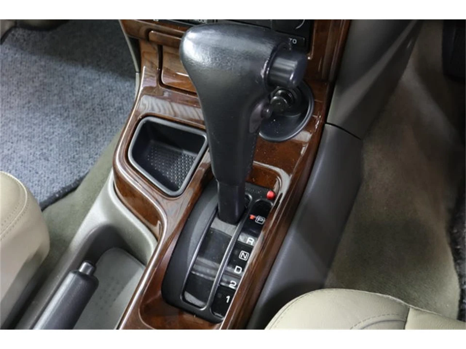 1999 Nissan Pathfinder 2nd Gen - Image 14 of 31