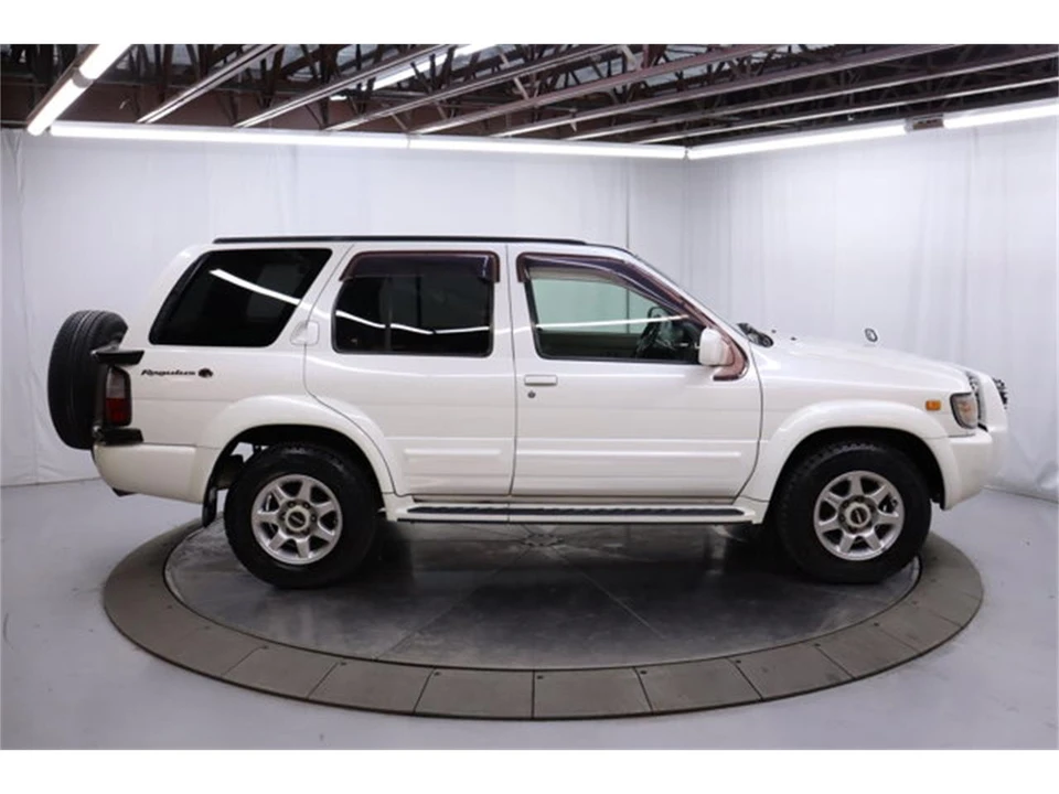 1999 Nissan Pathfinder 2nd Gen - Image 8 of 31